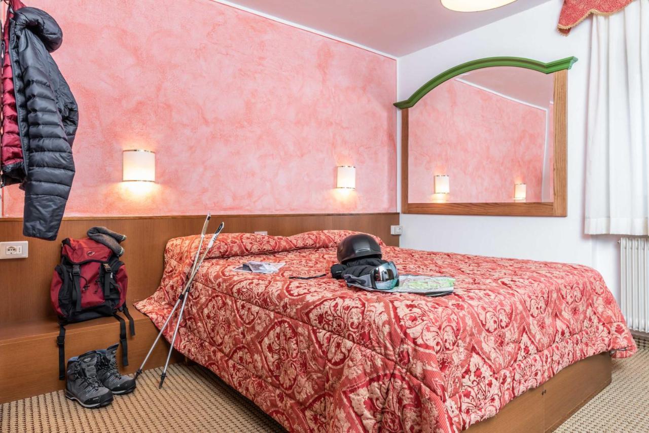 Hotel Italo Madonna Esterno foto
