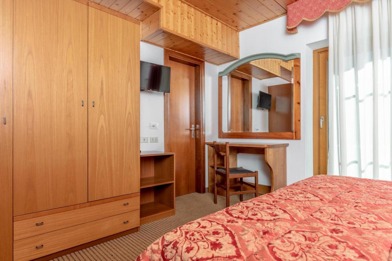 Hotel Italo Madonna Esterno foto