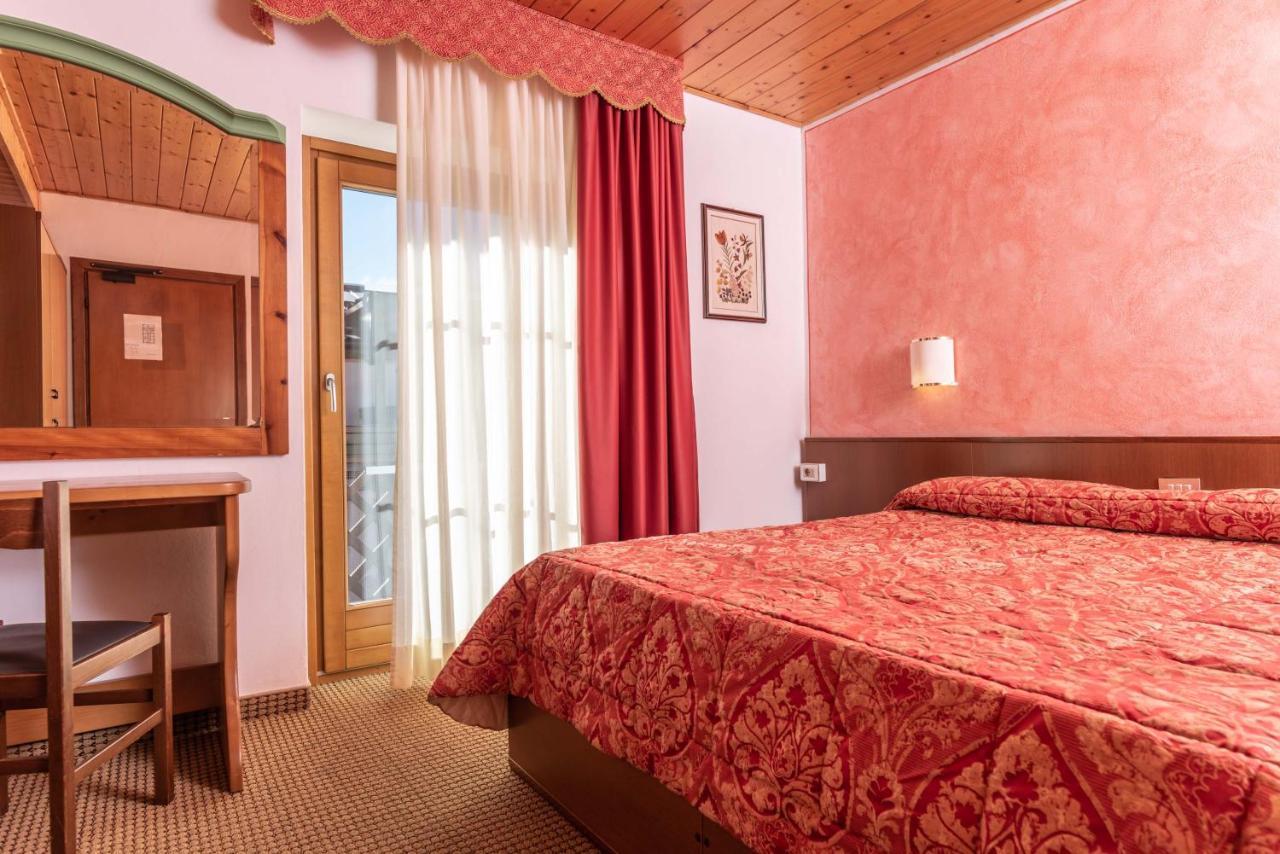 Hotel Italo Madonna Esterno foto