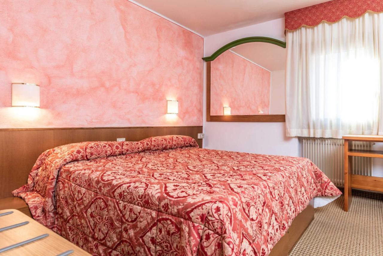 Hotel Italo Madonna Esterno foto