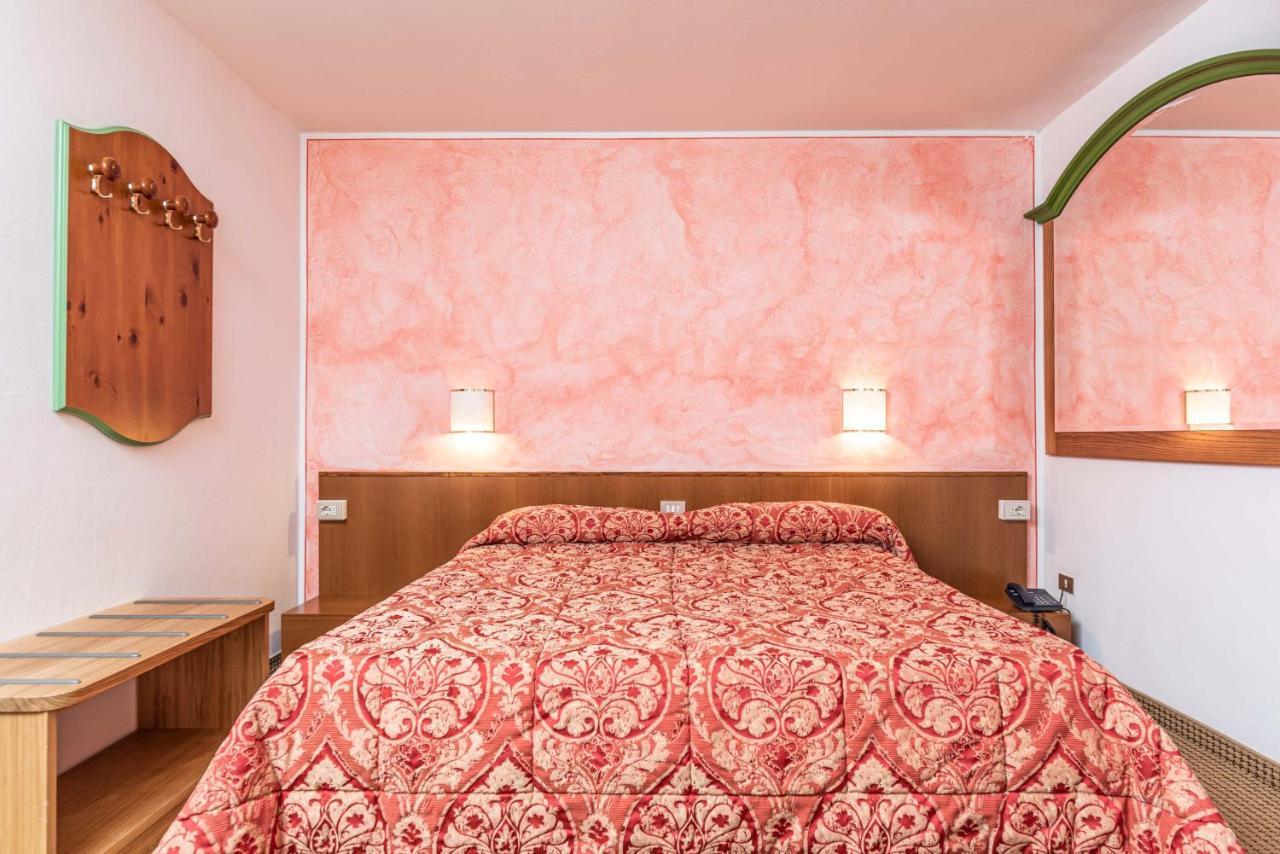 Hotel Italo Madonna Esterno foto